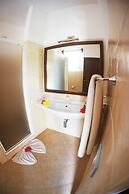 Uroa Bay Beach Resort