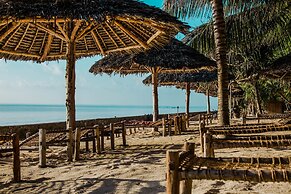 Uroa Bay Beach Resort