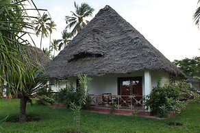 Uroa Bay Beach Resort