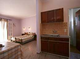 Alexis Apartments Benitses