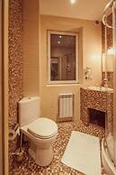 Ambassador Plaza Hotel