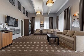 Ambassador Plaza Hotel