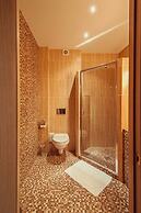 Ambassador Plaza Hotel