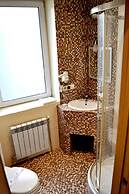 Ambassador Plaza Hotel