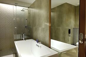 Vivanta Kolkata EM Bypass