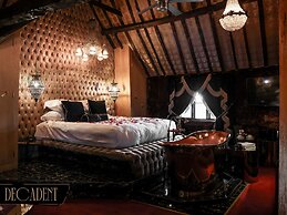 Crazy Bear Hotel-Stadhampton
