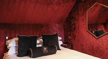 Crazy Bear Hotel-Stadhampton