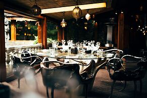 Crazy Bear Hotel-Stadhampton