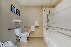 Comfort Suites Waco North - Near University Area