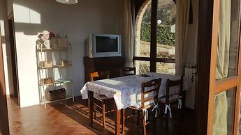 Casa Vacanze Borgo La Fratta