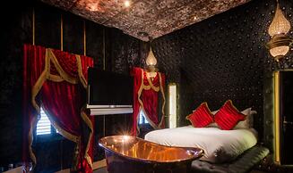 Crazy Bear Hotel-Beaconsfield