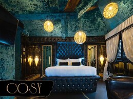 Crazy Bear Hotel-Beaconsfield