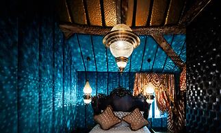 Crazy Bear Hotel-Beaconsfield