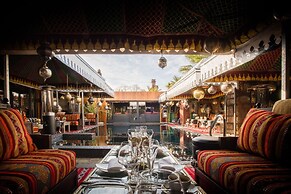 Crazy Bear Hotel-Beaconsfield