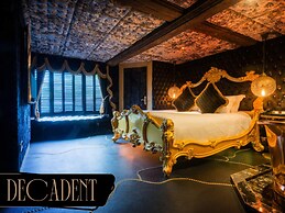 Crazy Bear Hotel-Beaconsfield