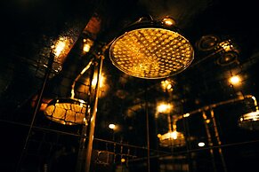 Crazy Bear Hotel-Beaconsfield