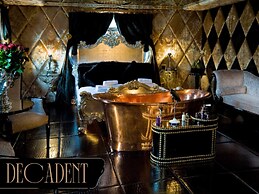 Crazy Bear Hotel-Beaconsfield