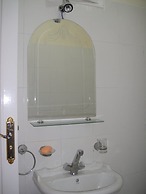 Cleopatra Hotel Luxor