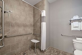 Baymont by Wyndham Minot