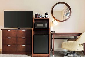 Hampton Inn & Suites Pittsburgh/Waterfront-West Homestead