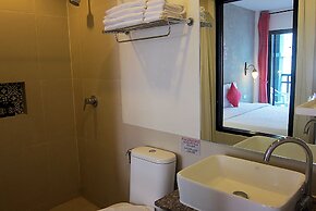 Acca Patong Apartments