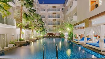 Grand Ixora Kuta Resort