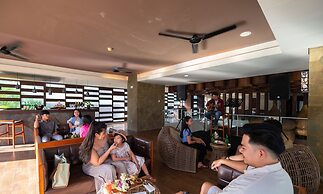 Grand Ixora Kuta Resort