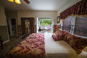 ForFriends Inn Bed and Breakfast