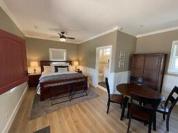 ForFriends Inn Bed and Breakfast