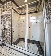 ForFriends Inn Bed and Breakfast