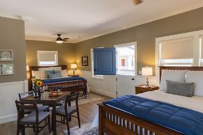 ForFriends Inn Bed and Breakfast