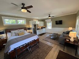 ForFriends Inn Bed and Breakfast