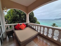 Au Fond De Mer View