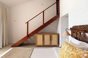 Constance Sakoa Boutik