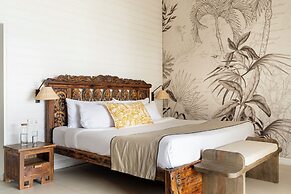 Constance Sakoa Boutik