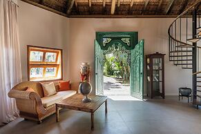 Constance Sakoa Boutik