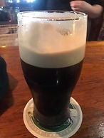 Maddens Bridge Bar & Guesthouse