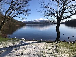 Maddens Bridge Bar & Guesthouse