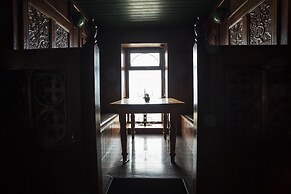 Maddens Bridge Bar & Guesthouse