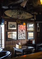 Maddens Bridge Bar & Guesthouse