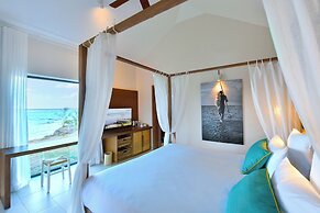 Constance Tekoma. Rodrigues