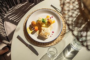 Constance Tekoma. Rodrigues