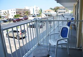 Coastal Palms Inn & Suites