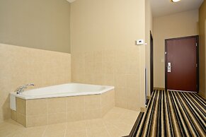 Holiday Inn Express & Suites Forrest City by IHG