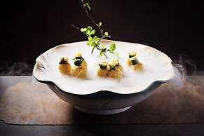 Crowne Plaza Hailing Island by IHG