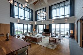 Crowne Plaza Hailing Island by IHG