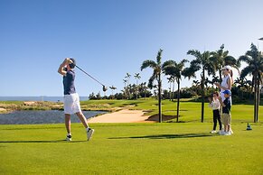 Crowne Plaza Hailing Island by IHG