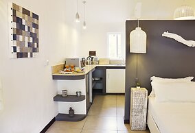 Vanilla House