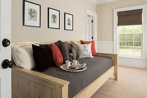 The Horse Stamp Inn Bed & Breakfast