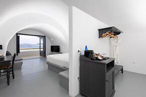 Grand Ambassador Santorini Hotel